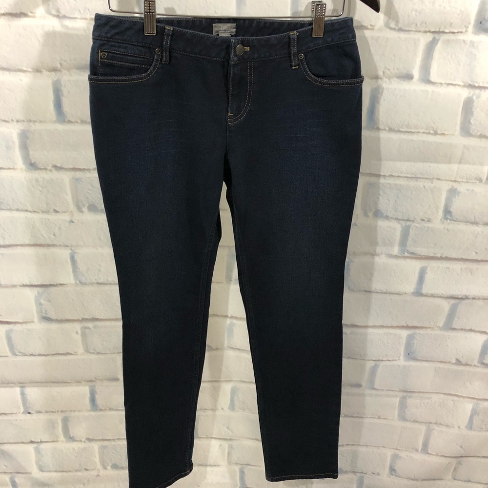 J Jill 5 pocket dark blue skinny jeans. Size 6 Petite